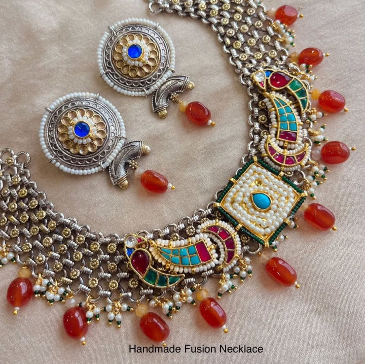 Fusion necklace