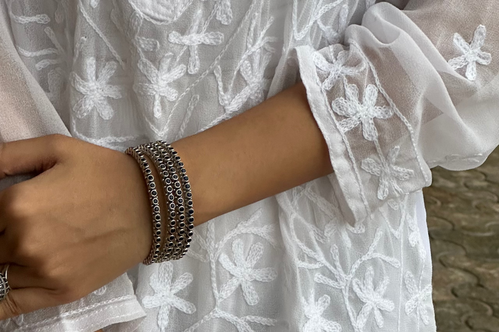 SILVER BLUE STONE BANGLE 