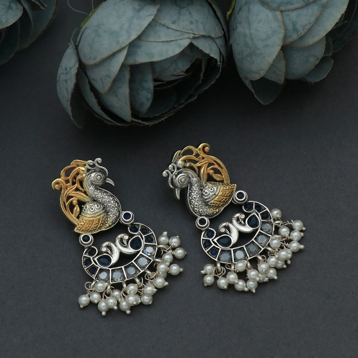 Silver Dual Tone Morkanth Earring