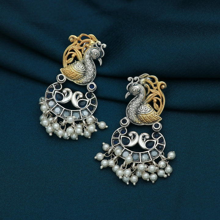 Silver Dual Tone Morkanth Earring