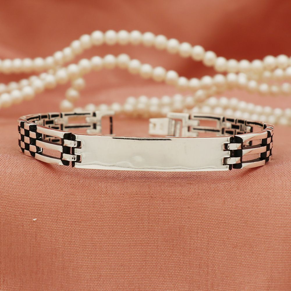 Elegant and shimmering Silver chandi Bracelet for Men