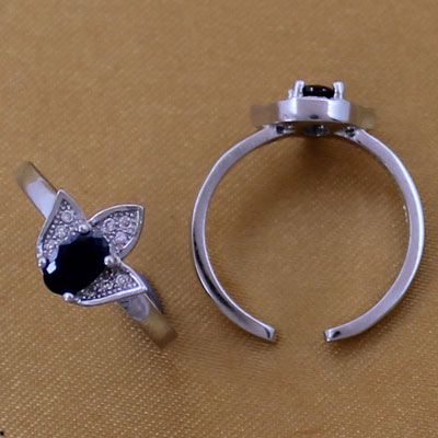 Sterling silver toe rings in unique design