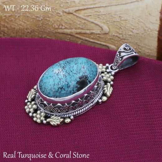 925 Sterling Silver Pendant With Oval Shape Of Sky Blue Stone.